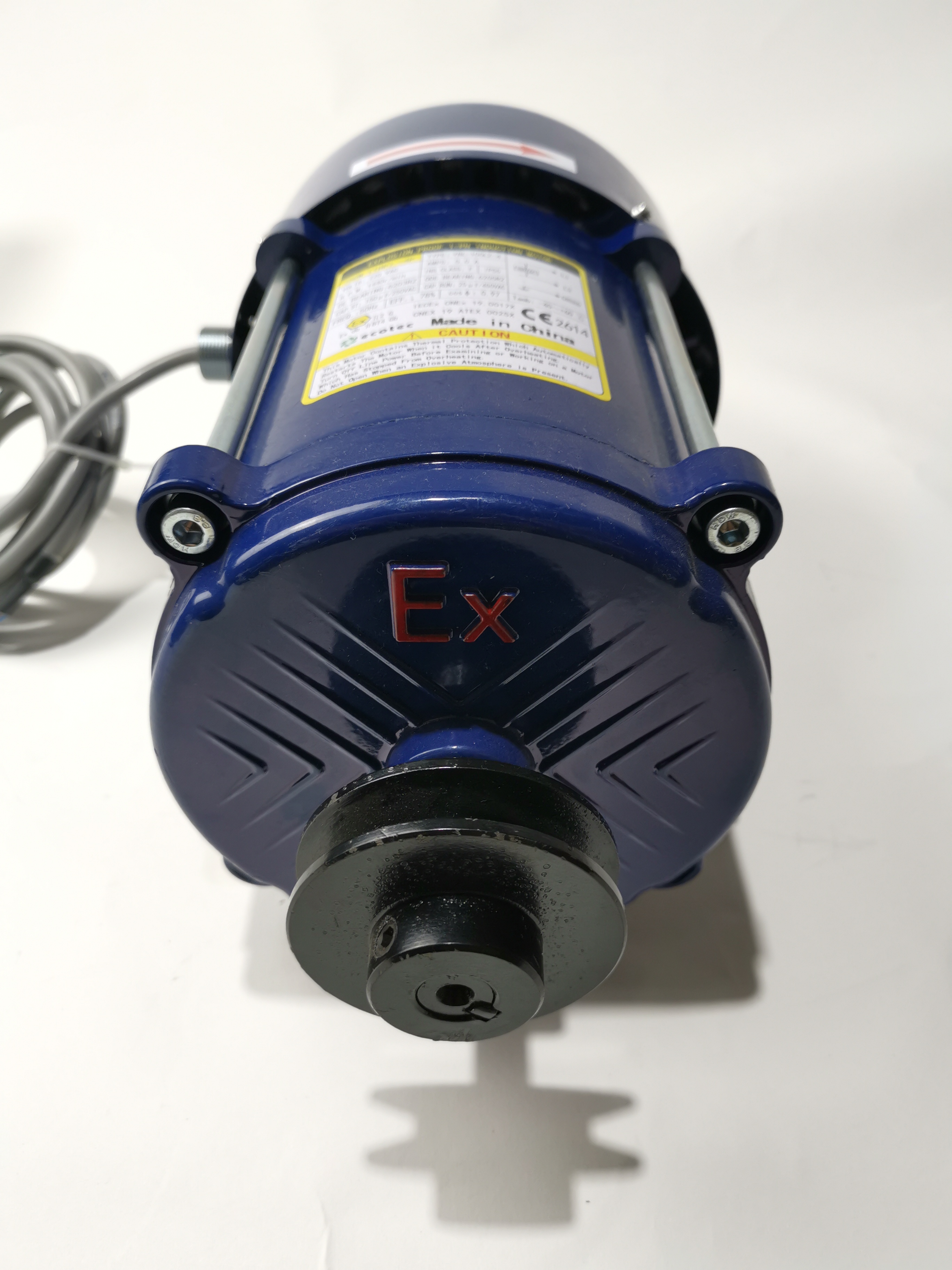 Jednof&aacute;zov&yacute; motor Ecotec ATEX pre d&aacute;vkovač paliva (YN Blue)